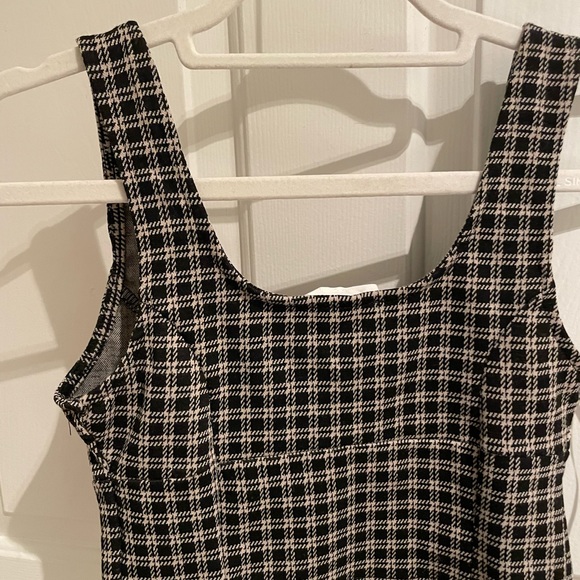 Plaid scoop neck top - Picture 3 of 4